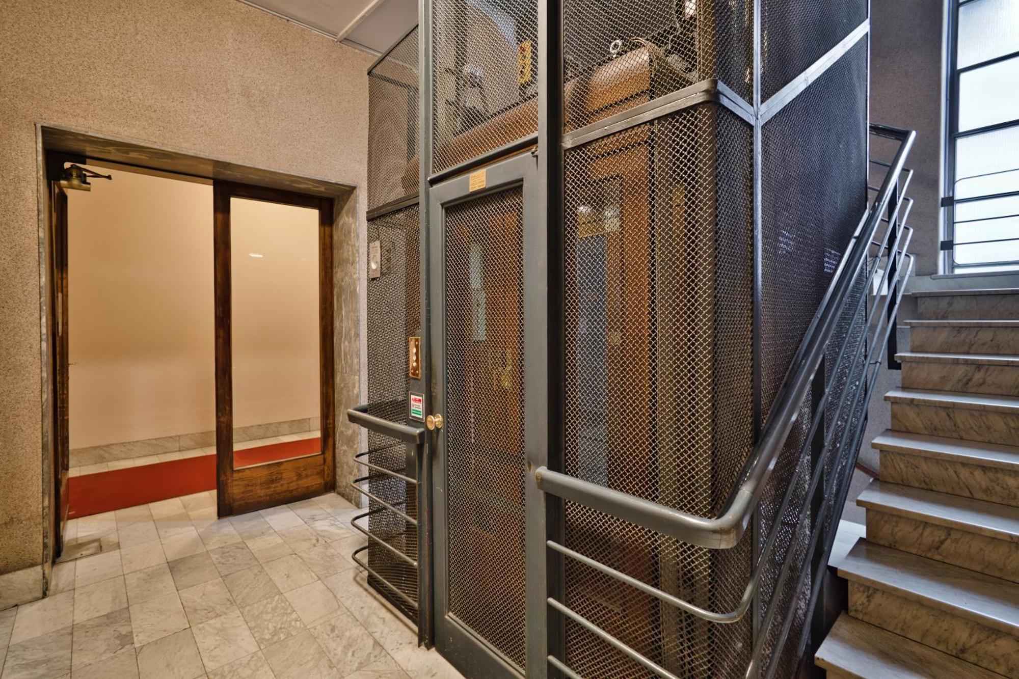 Stunning Penthouse With Balcony - Porta Venezia Mailand