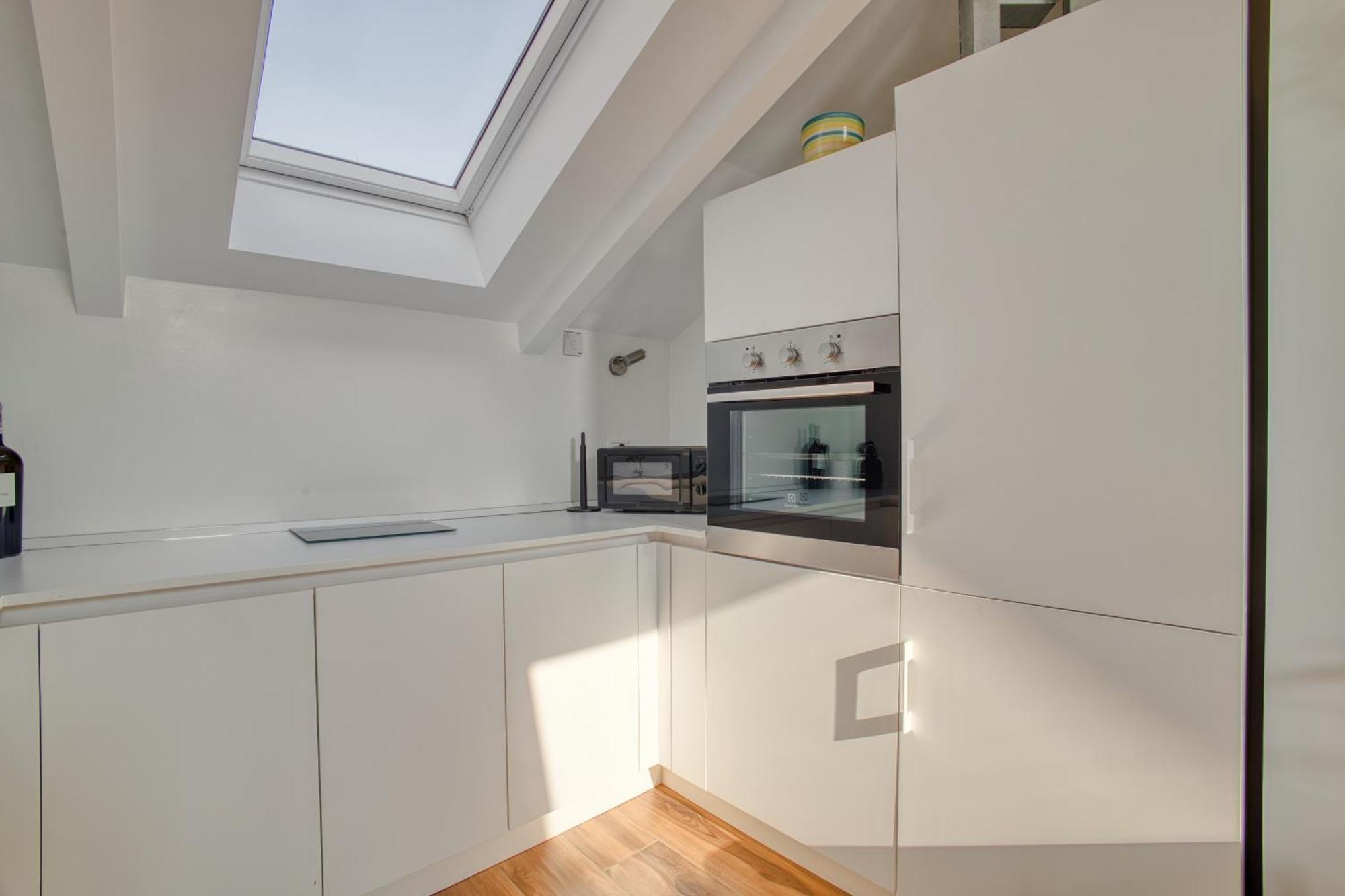 Stunning Penthouse With Balcony - Porta Venezia Apartment Mailand